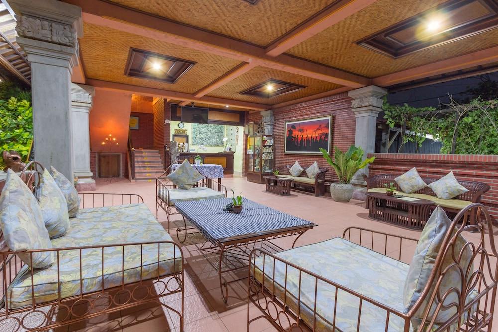 Garden View Hotel 3*