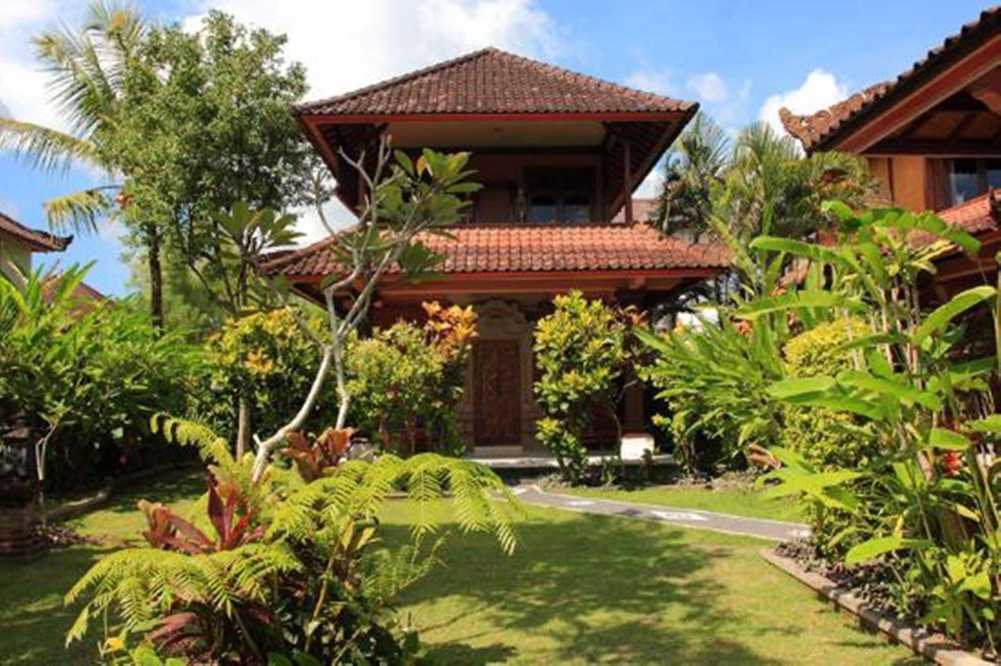 Garden View Hotel 3*